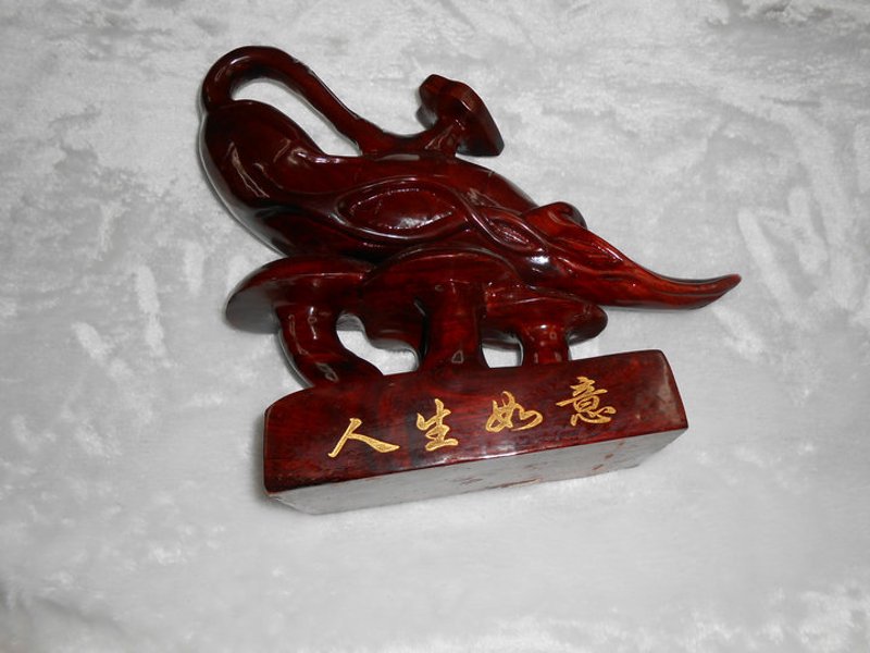 如何选择适合你的金属工艺品?